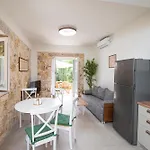 Lagadia Stone House Apartament *