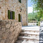 Apartament Lagadia Stone House *