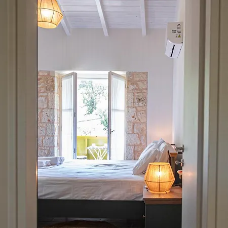 Apartment Lagadia Stone House Agios Nikitas