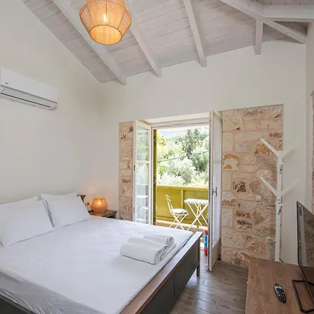 Lagadia Stone House * Agios Nikitas