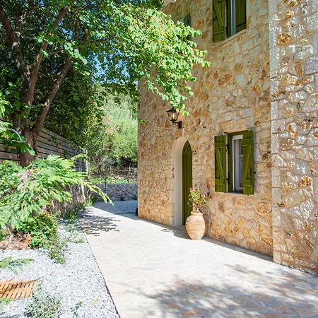 Lagadia Stone House Agios Nikitas