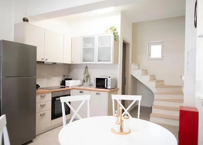 Lagadia Stone House Апартаменты *