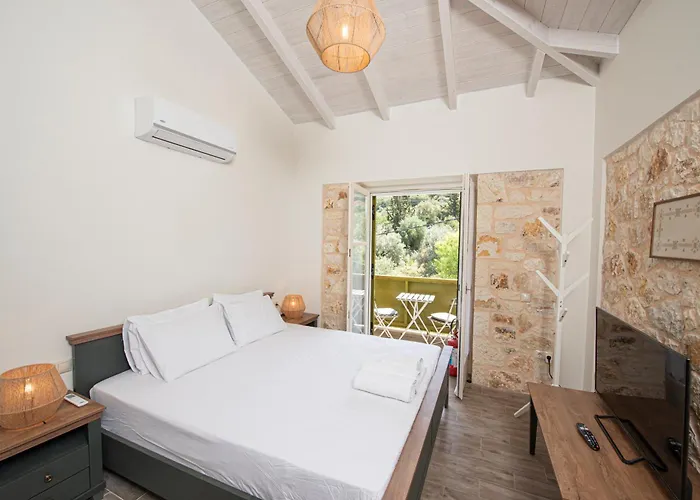Lagadia Stone House Апартаменты Айос-Никитас