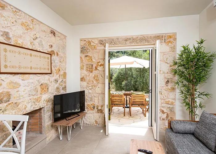 Апартаменты Lagadia Stone House Айос-Никитас