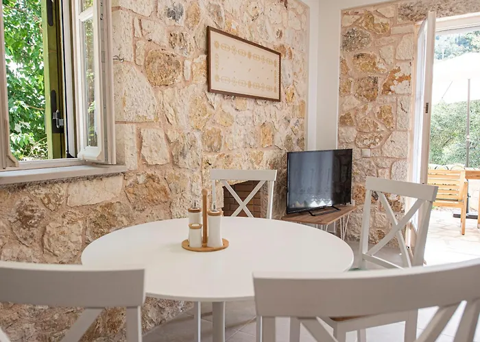 Lagadia Stone House * Айос-Никитас