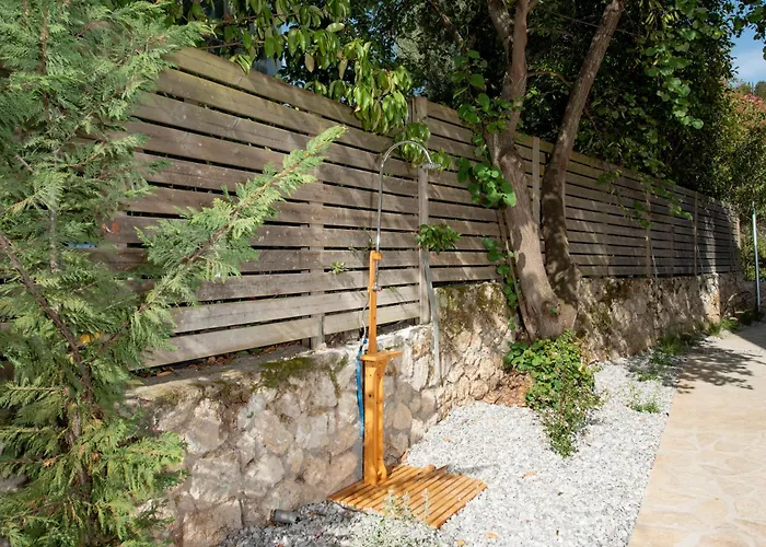 Lagadia Stone House Апартаменты *