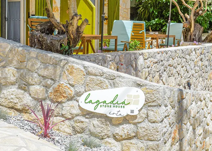 Апартаменты Lagadia Stone House *