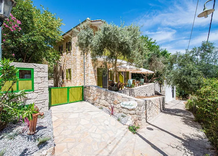 Апартаменты Lagadia Stone House Айос-Никитас